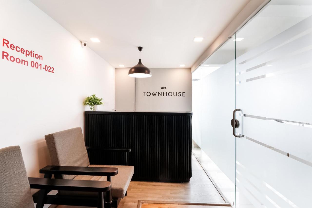 OYO Townhouse 169 Aqua Corridor Bhatha Exterior foto