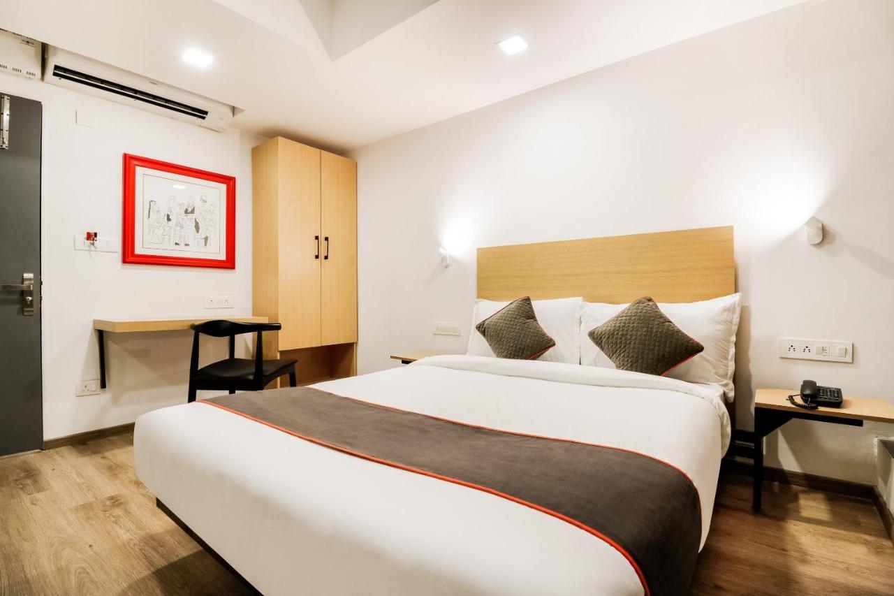 OYO Townhouse 169 Aqua Corridor Bhatha Exterior foto